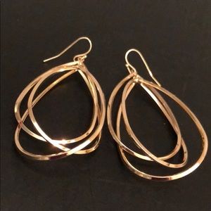 GOLDTONE TRI HOOPED EARRINGS
